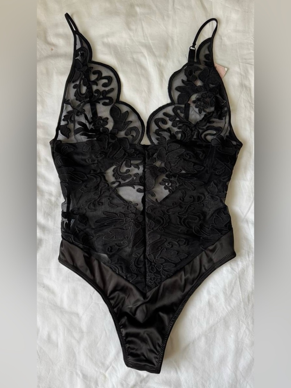 NWT Oh La La Cheri Lyla Embroidered Lace Teddy Bodysuit Black Size M